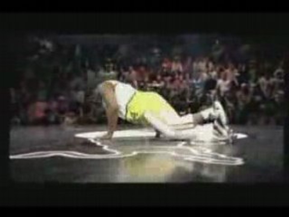 Ronnie_vs_Junior_-_Red_Bull_BC_One_2005_-_High_Quality
