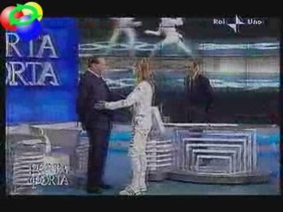 Vezzali a Berlusconi: "da lei mi farei toccare"