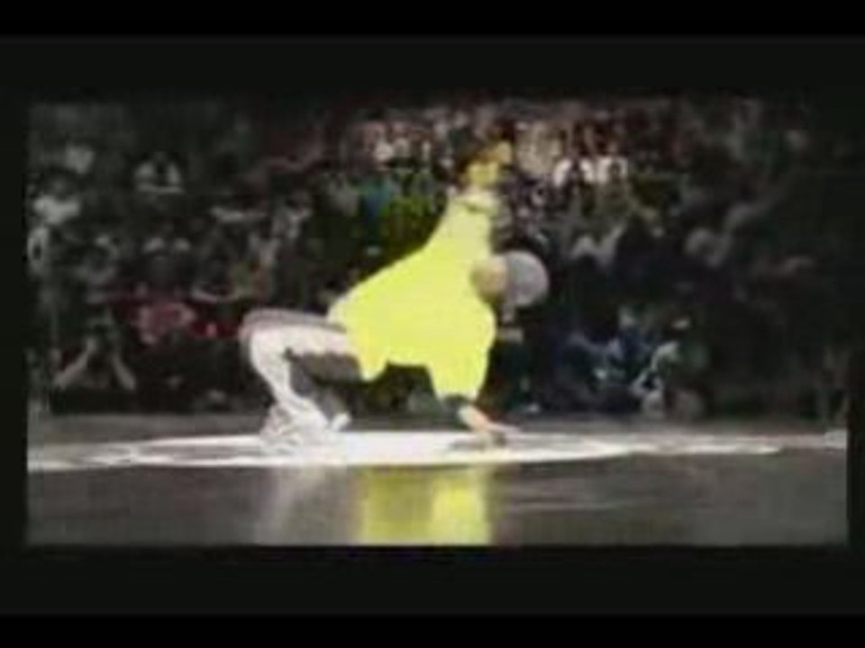 Sonic_vs_Pelezinho_-_Red_Bull_BC_One_2005_-_High_Quality