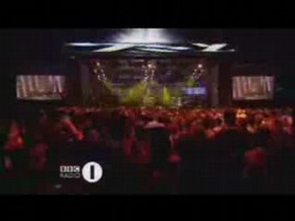 Stereophonics - Bank Holiday Monday (Radio 1)