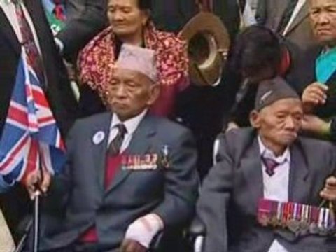 Joanna Lumley joins Gurkhas at the High Court in London