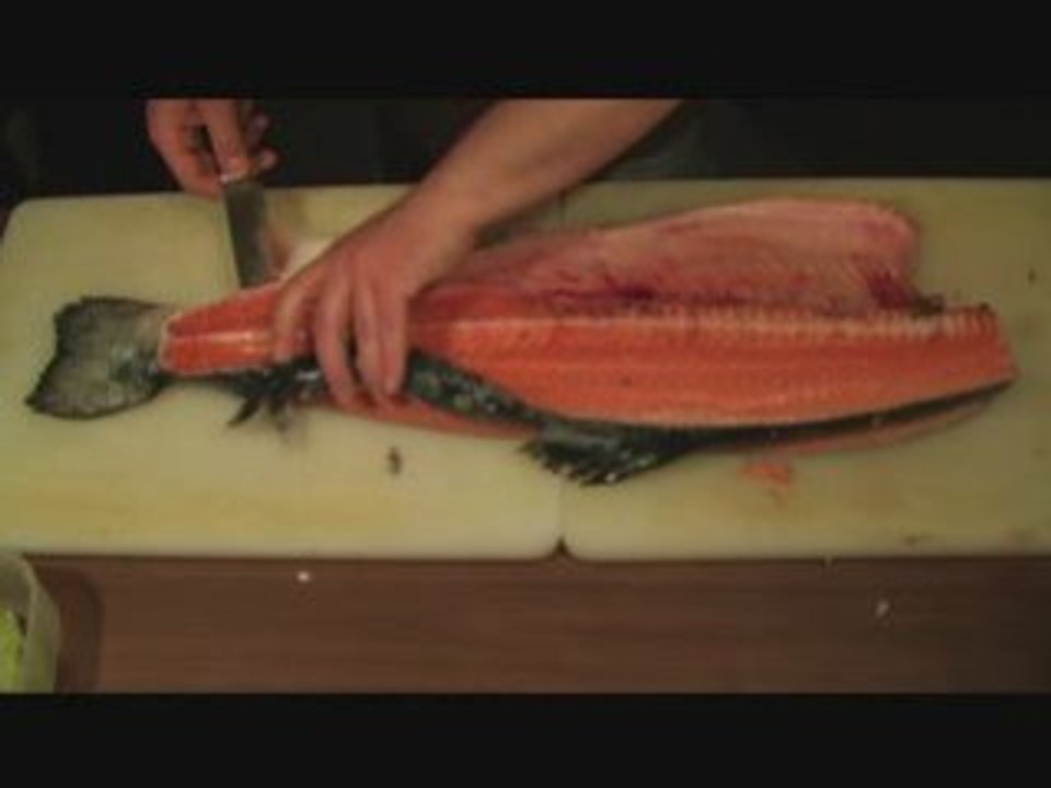 Filetowanie łososia. Porcjowanie. Krojenie