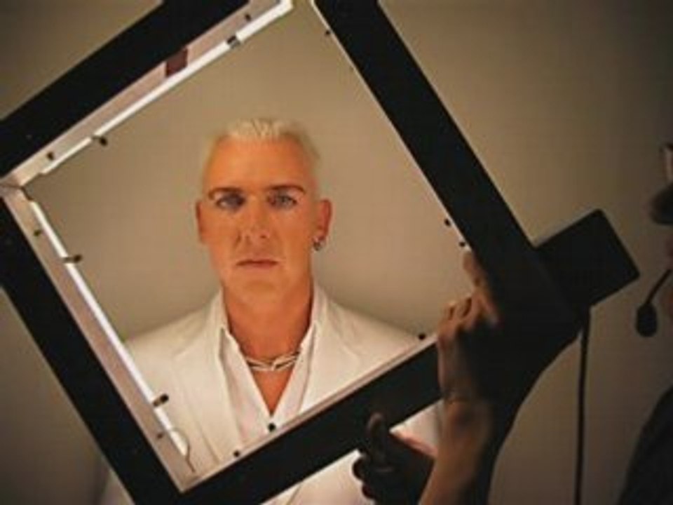 Scooter ft Dj Aligator - Free Revolution