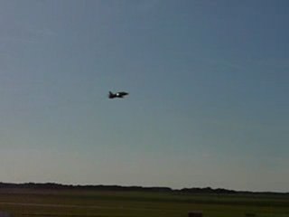 Skyshow 2008 LFPT- Passage grande vitesse du HAWK de la RAF