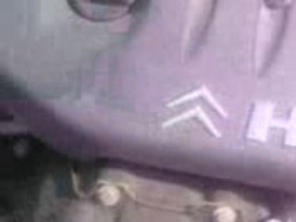 Bruit moteur C3 HDI Titanium capot ouvert