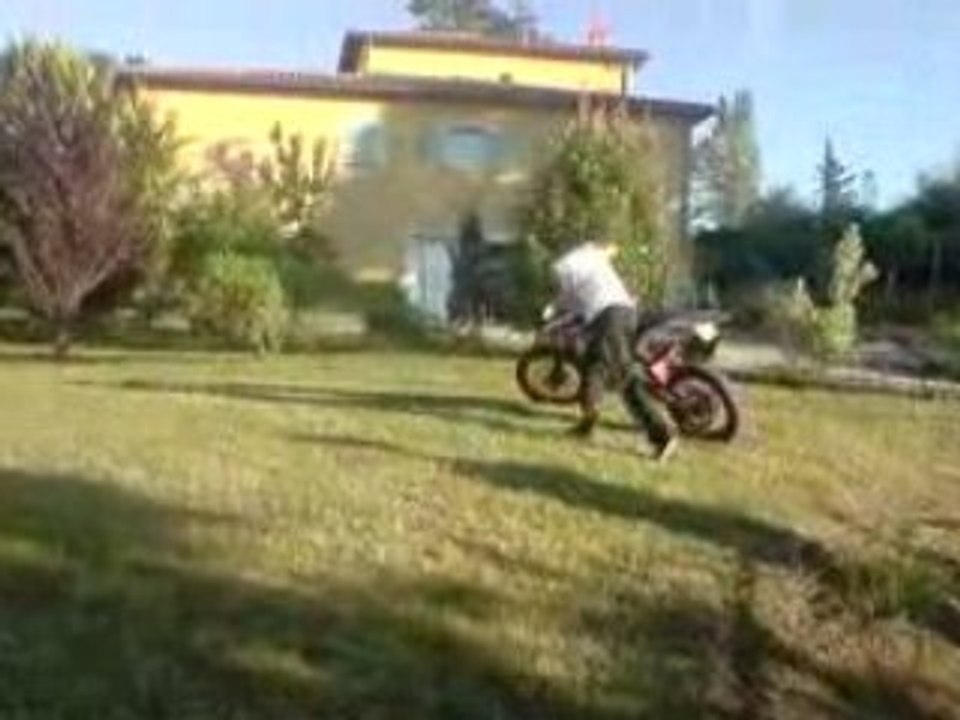 V160908_18.41