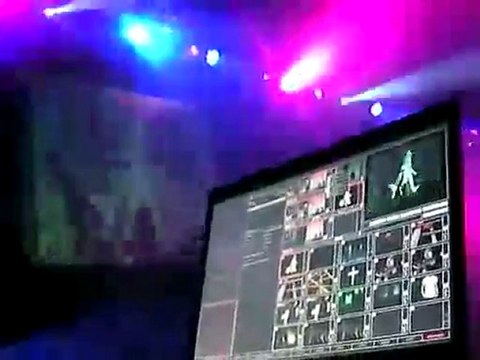 DEFEKTV ON FEADZ+UFFIE AT ED BANGER/FORMA.T STAGE, DOUR 2007