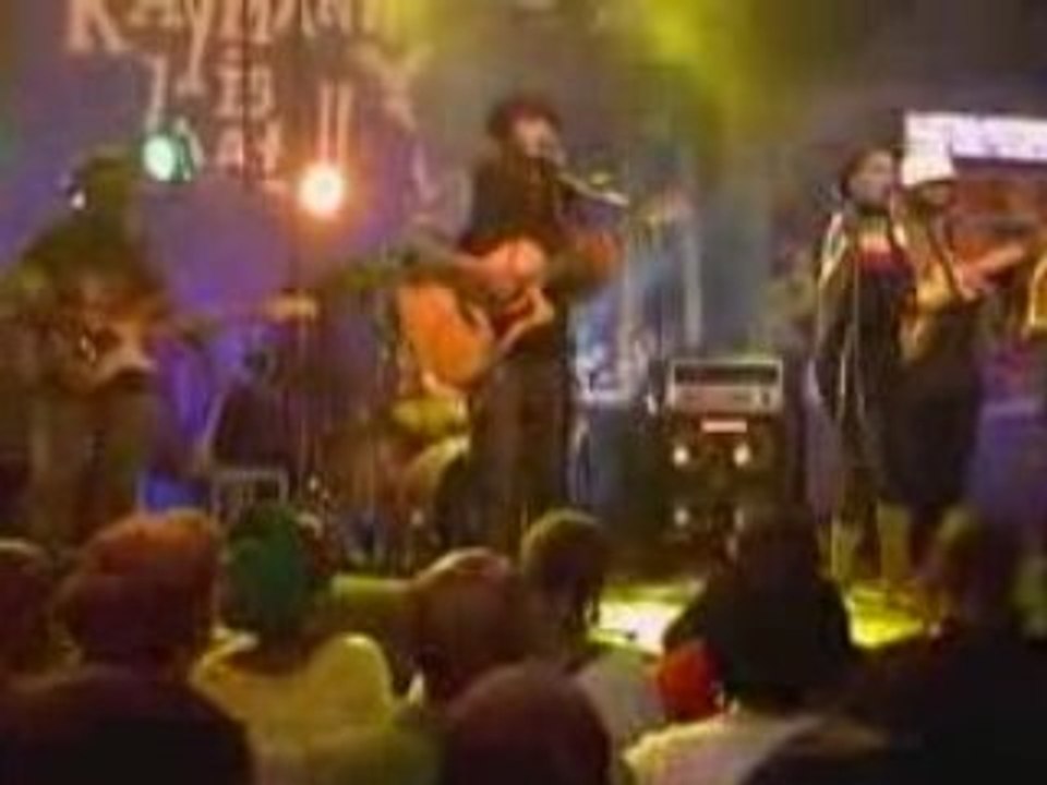 Ziggi and the Renaissance Band - Gonna Leave You (Live)