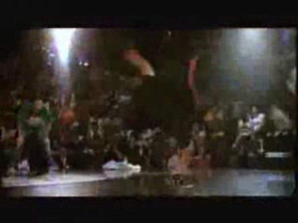Hong_10_vs_Ronnie_-_Red_Bull_BC_One_2006_-_DVD_High_Quality