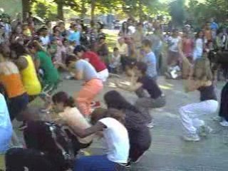 Biennale de la danse DANS LES TEMPS répète centre BRON