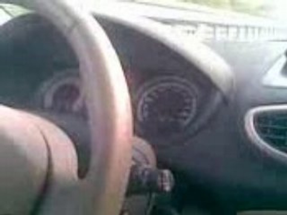 DCI 105 VS A4  2.5 TDI