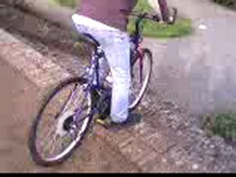 Batmane à velo dans le 1480