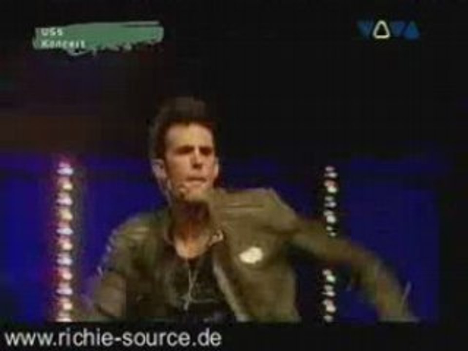 US5 In Control Tour 2007- Here We Go & In The Club