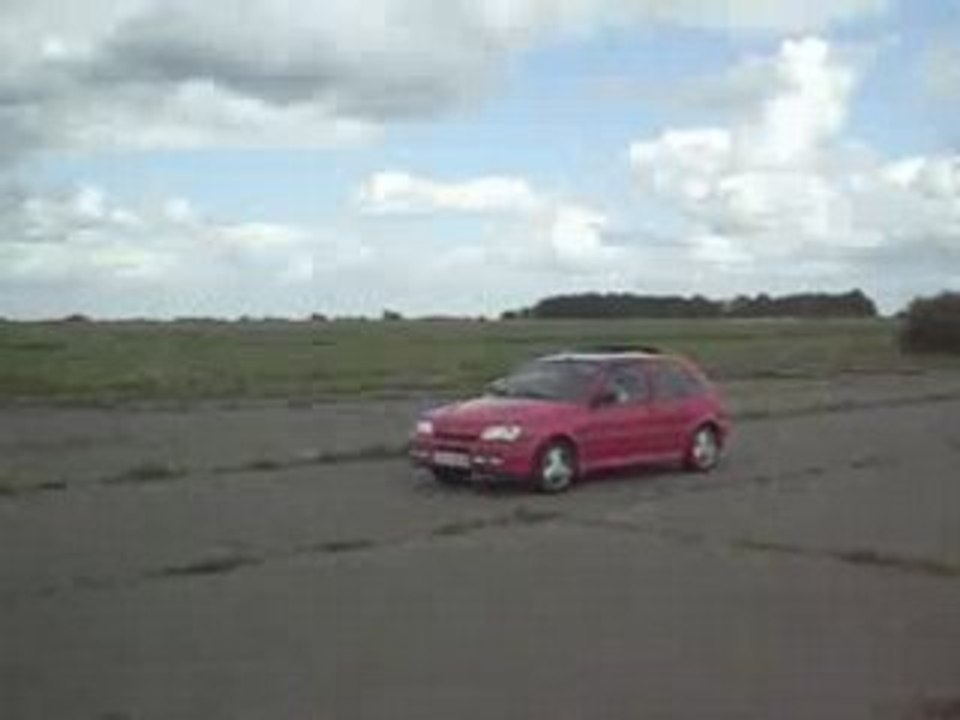 fiesta turbo 0.5b vs bmw 325i e36 cab 192cv