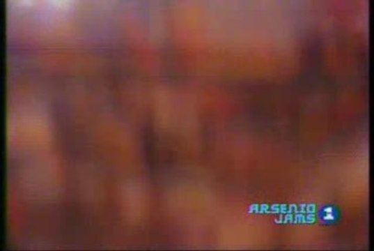 2pac - I Get Around (Live On Arsenio Jams) avi