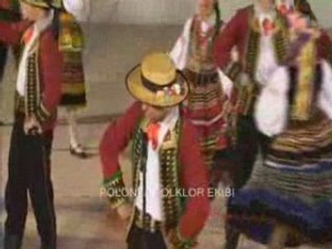 İNEGÖL KÜLTÜR ŞENLİGİNDE POLONYA FOLKLOR EKİBİ