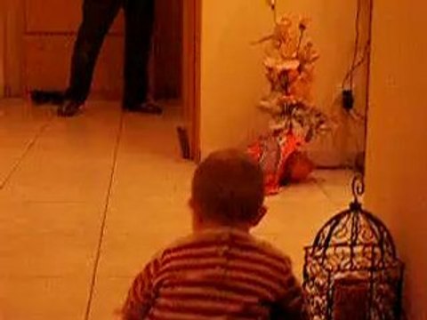 Mathis marche depuis le 16 septembre 2008!!!