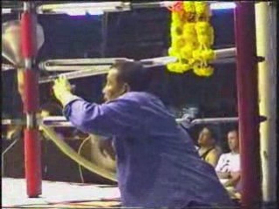 BOXE THAI  BANGKOK LES SUPPORTERS