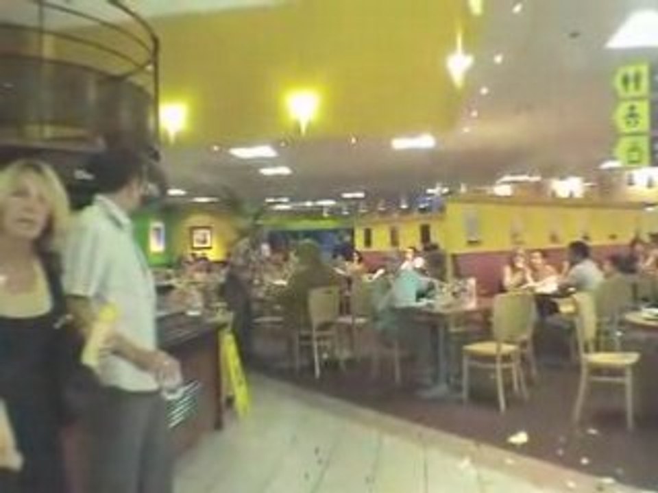 Remi gaillard kangourou méchant