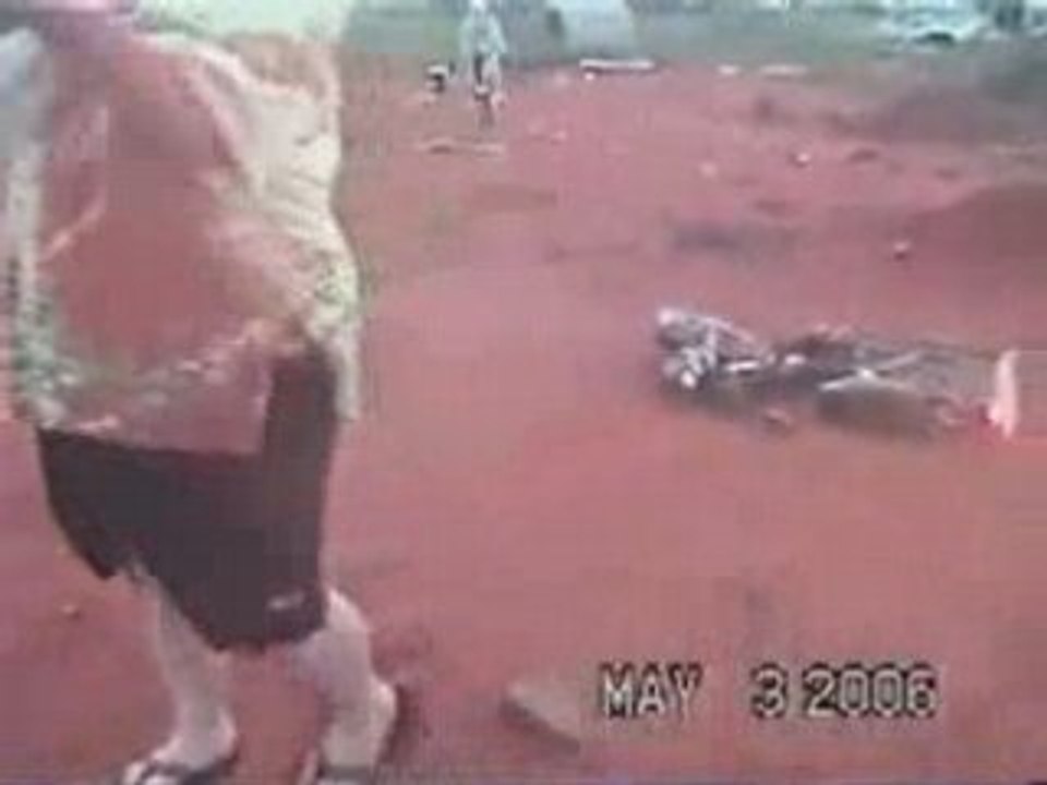 Gros sur mobylette faceplant