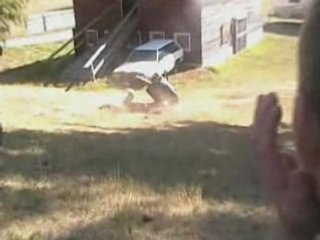 Vidéos MySpaceTV   Wheelbarrow Wipeout par  Flippin Gold