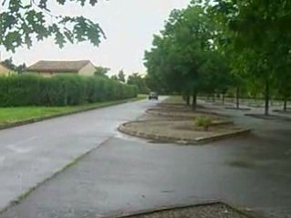 Clio V6 verte en action