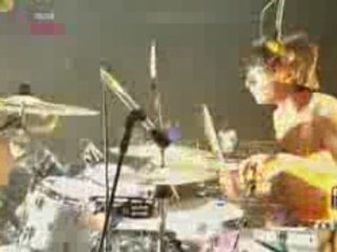 Bloc Party - Song for clay - Banquet (Live at Reading 08)