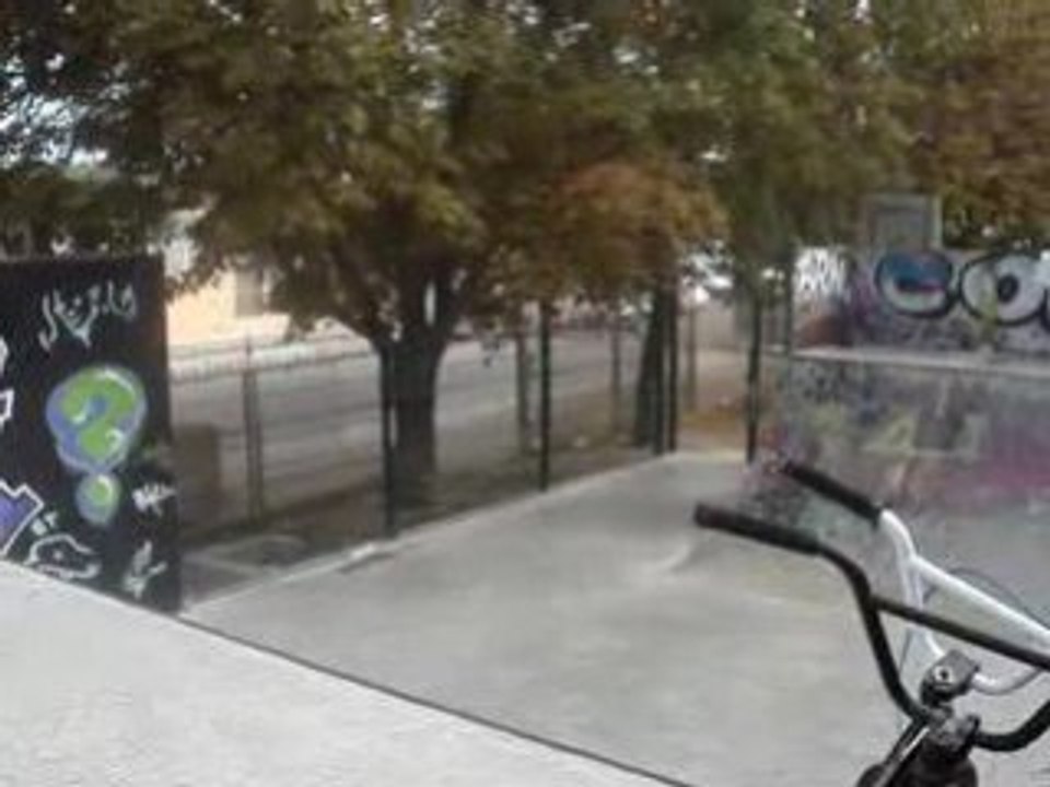 tailwhip presque replaqué