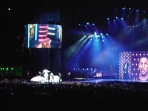 Madonna - Beat goes on - Saint-Denis - 21 septembre 2008