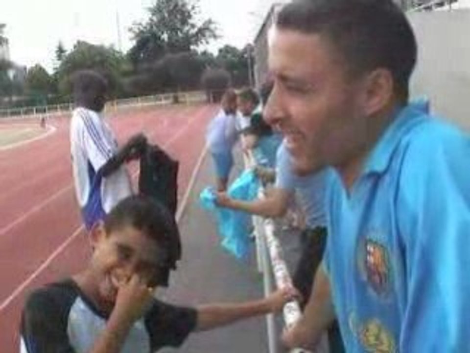 Tournoi dzfoot 2008_zakir avant la demie finale