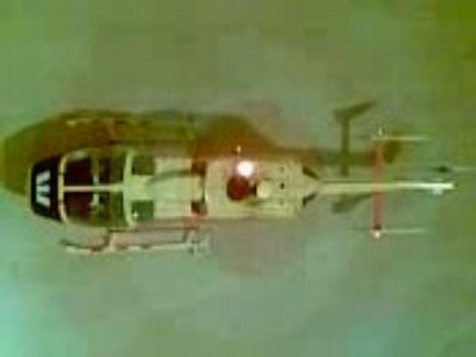 BK 117 RC STATIQUE / DESSUS PORTES