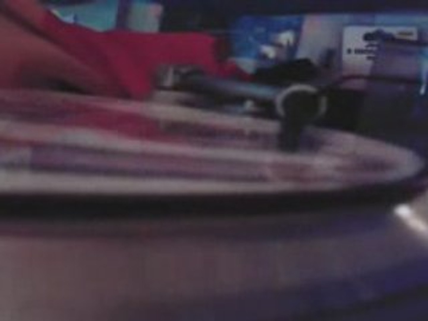 ⁣Kev brown vs 50cent (windows shopper)