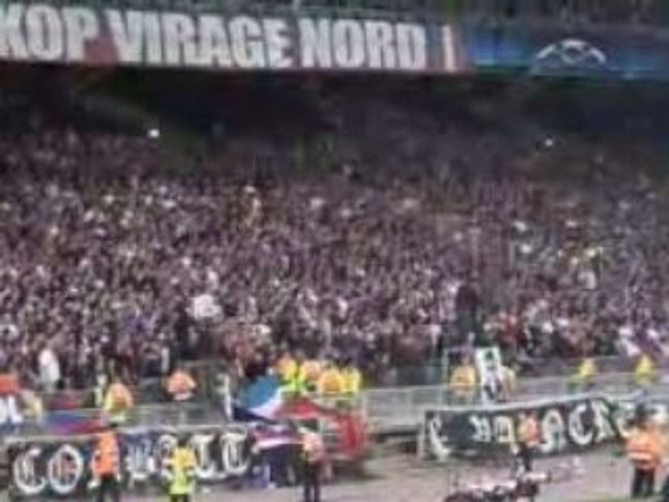 Lyon - Fiorentina vu des tribunes, 10 min d'ambiance et buts