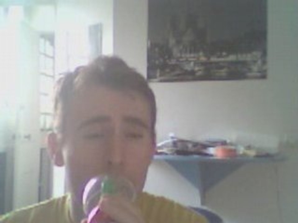 Wiwi égratigne "Moi mes souliers"