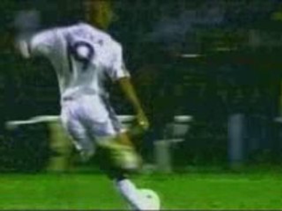 anelka passement de jambes