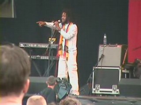 The gladiators mix up live at reggae sundance