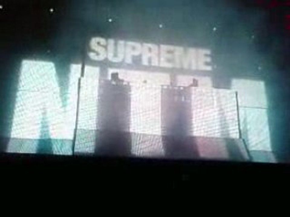Début du concert LOGO NTM enorme