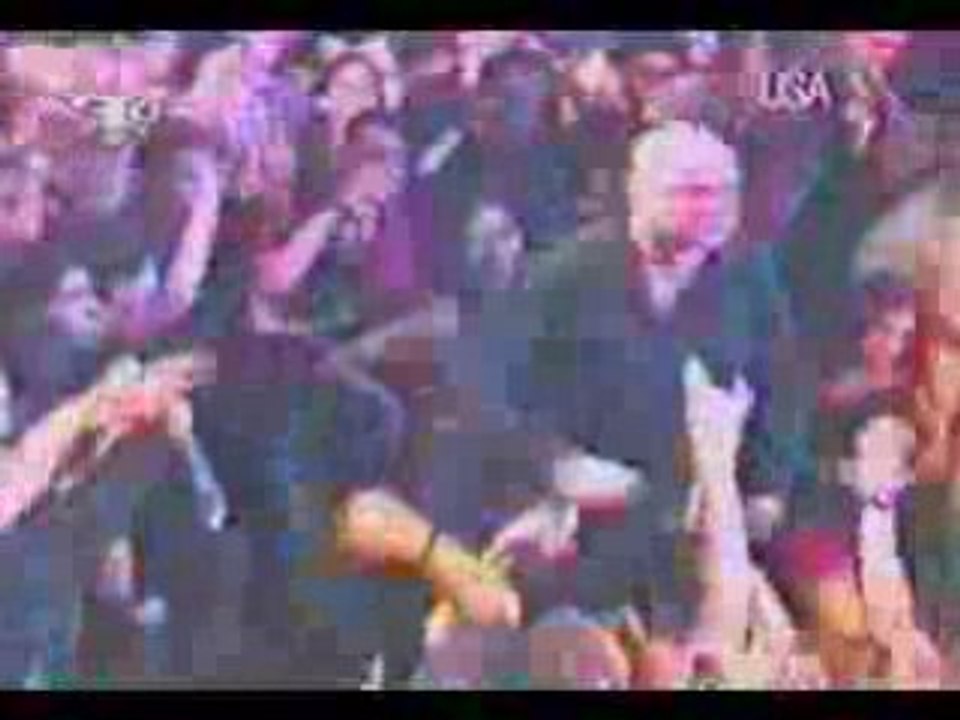 Disturbed - Voices Live