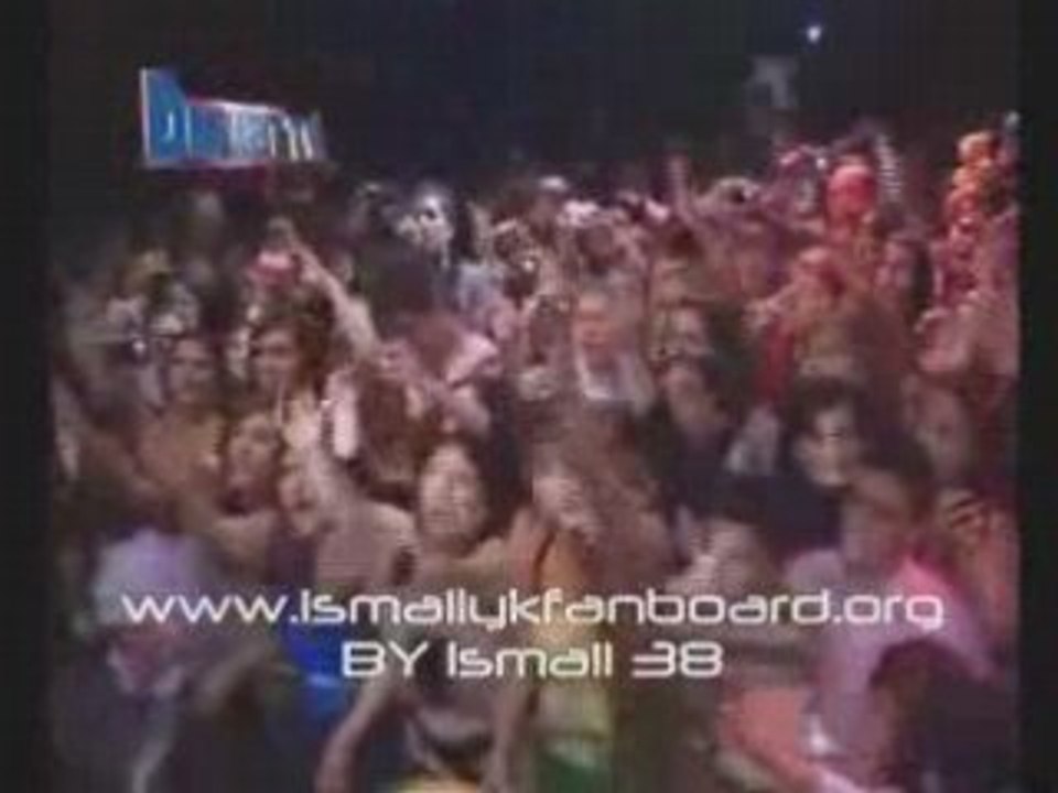 Ismail YK-Holanda Konser Röpörtaj Kisim1