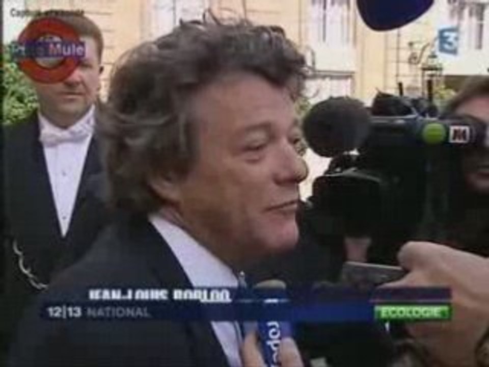 Borloo défend son bonus-malus
