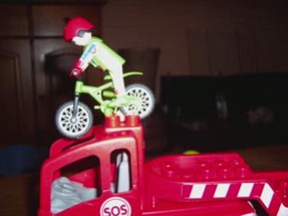 1Er DéLIRE PLaIMo Vs CaMIoN De POMPIER