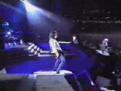 Guns n' Roses - Slash - live solo somewhere(1)