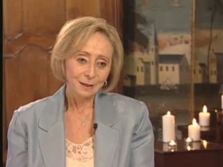 Hiding Halina-Doc-Clip5