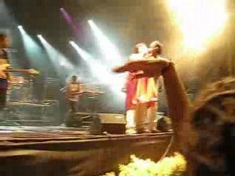 dub incorporation 19/09/2008 barcelona fete de la merce suit