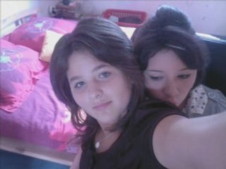 Elle's && M0ii ..