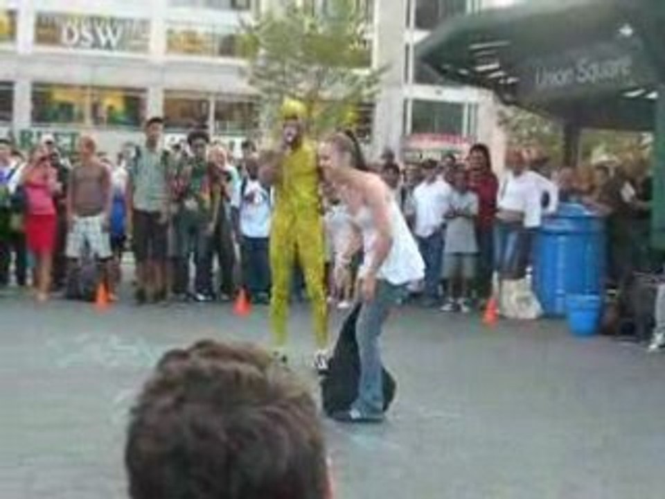 Union Square dancers 2