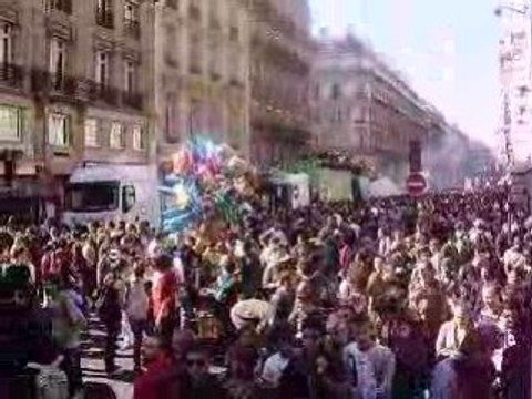 TECHNO PARADE 2008 PARIS EN DIRECT