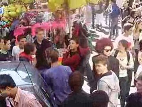 TECHNO PARADE 2008 AVEC FG RADIO