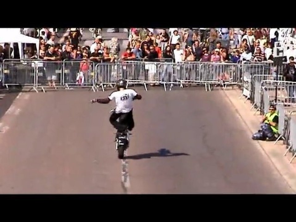 Antigone des assos 2008 - Association CO2