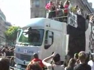 TECHNO PARADE 2008 BOB SINCLAR